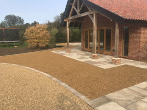 10mm Golden Pea Shingle with Sun Rise Chelsea set edging - Old Buckenham